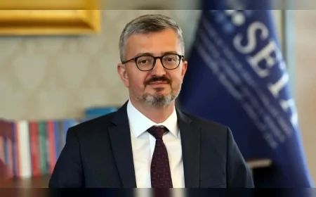 Burhanettin Duran, Cumhurbaşkanlığı İletişim Başkanlığı görevine atandı